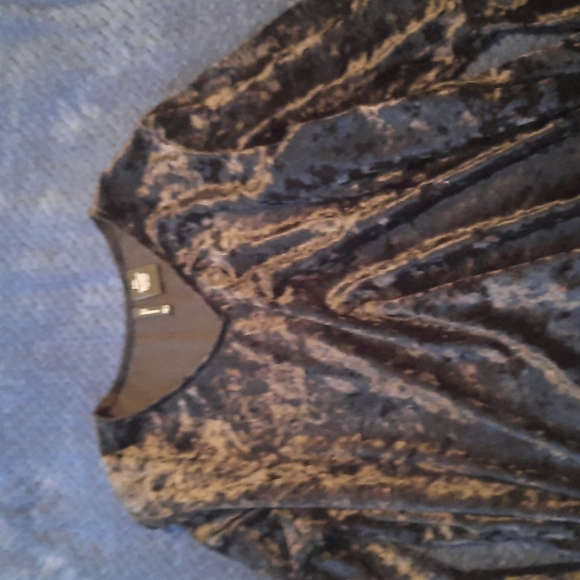 Velour Black Bell Sleeve Top - Picture 1 of 3